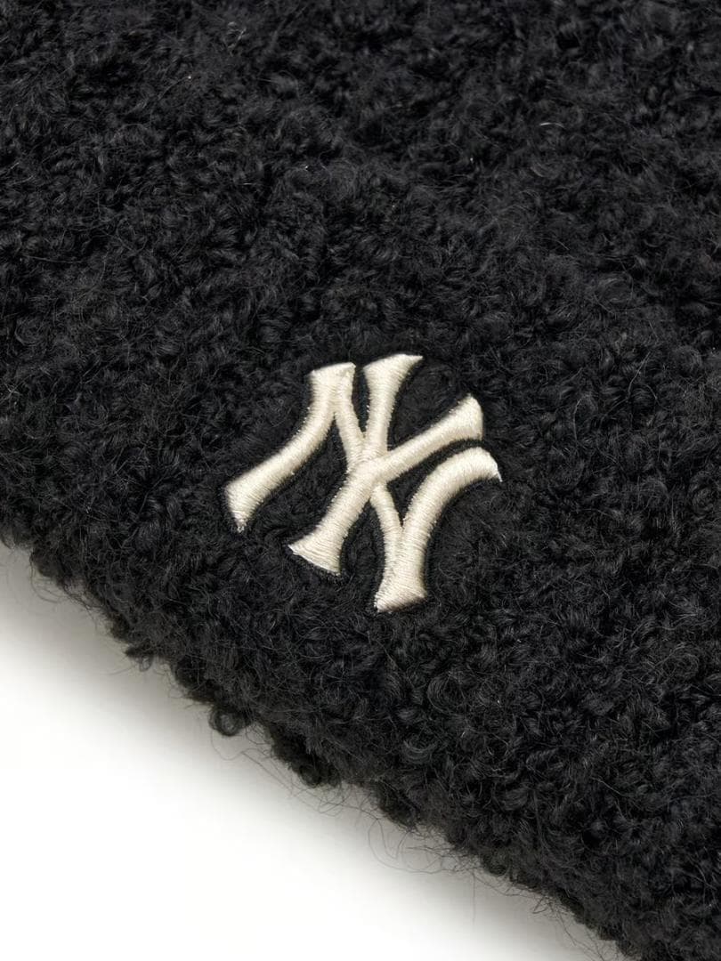 MLB KOREA カリナ着用 韓国公式ショップ購入 猫耳 ビーニー 黒ブラック