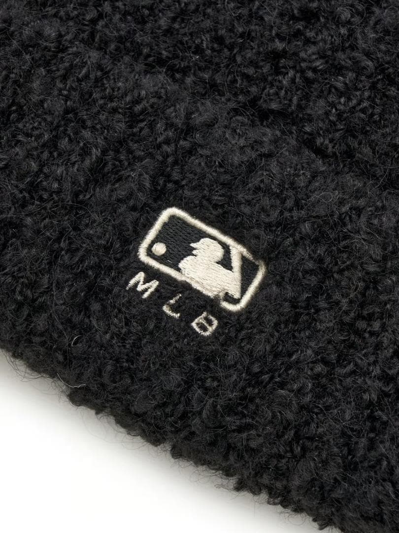 MLB KOREA カリナ着用 韓国公式ショップ購入 猫耳 ビーニー 黒ブラック