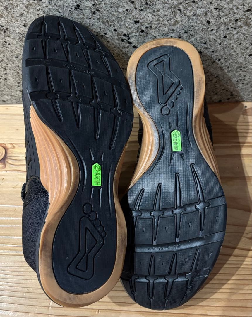イノヴェイト　トレーニングシューズ　inov8 inov-8 f-lite
