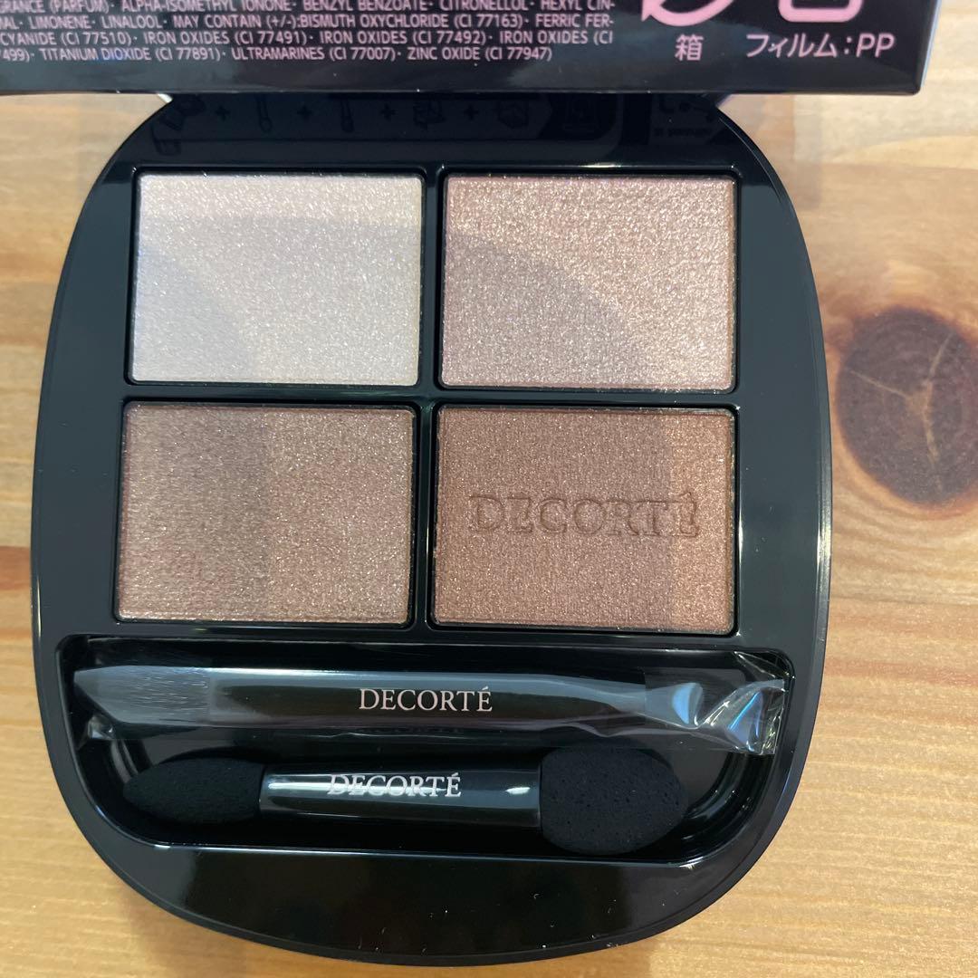 コスメデコルテ　スキンシャドウ　デザイニング　パレット01 Rosy Brown