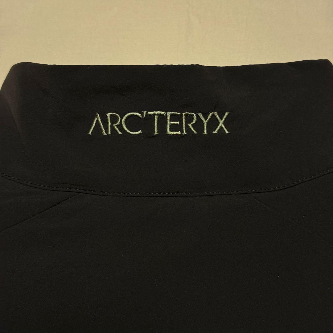 【極美品】メンズ Lサイズ Atom Vest BLK ARC'TERYX