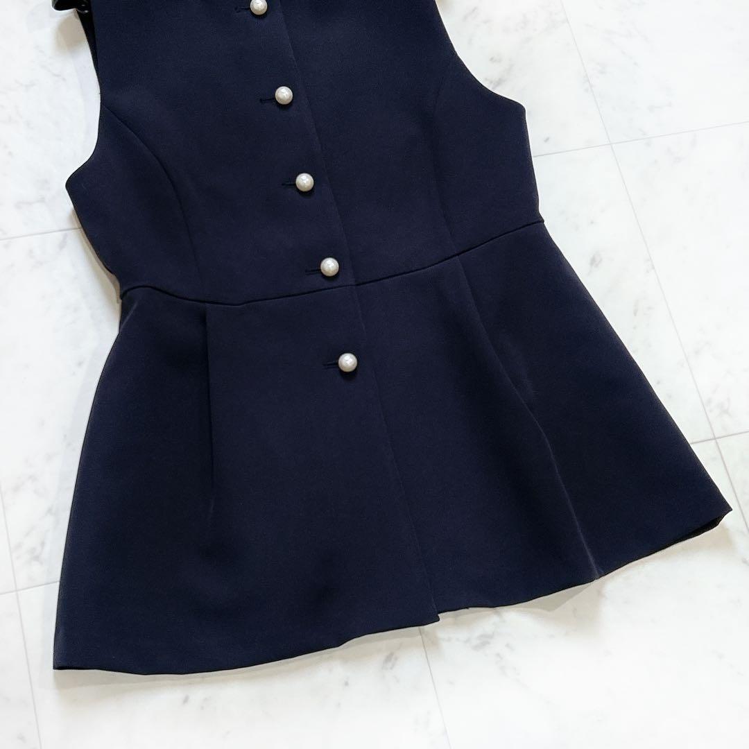 美品 25SS クチュールブローチ ダブルクロスペプラムジレ ハレの日 ネイビー