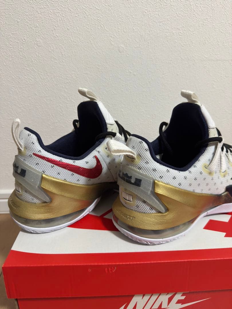 美品 Nike レブロン 18 LOW オリンピック 26.5cm