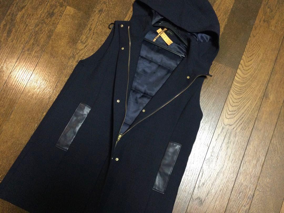 ウール混ダブルクロス中わた入りジレ　ネイビー
