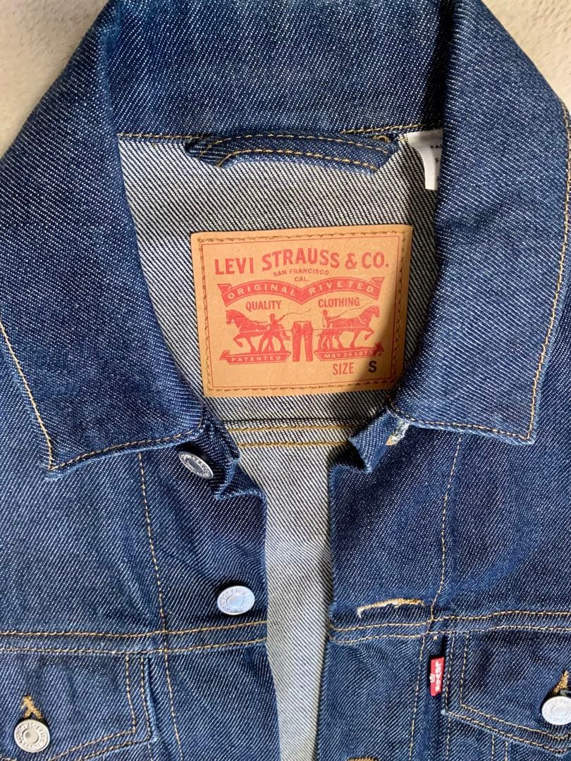 【美品】Levis デニムジャケット サイズS