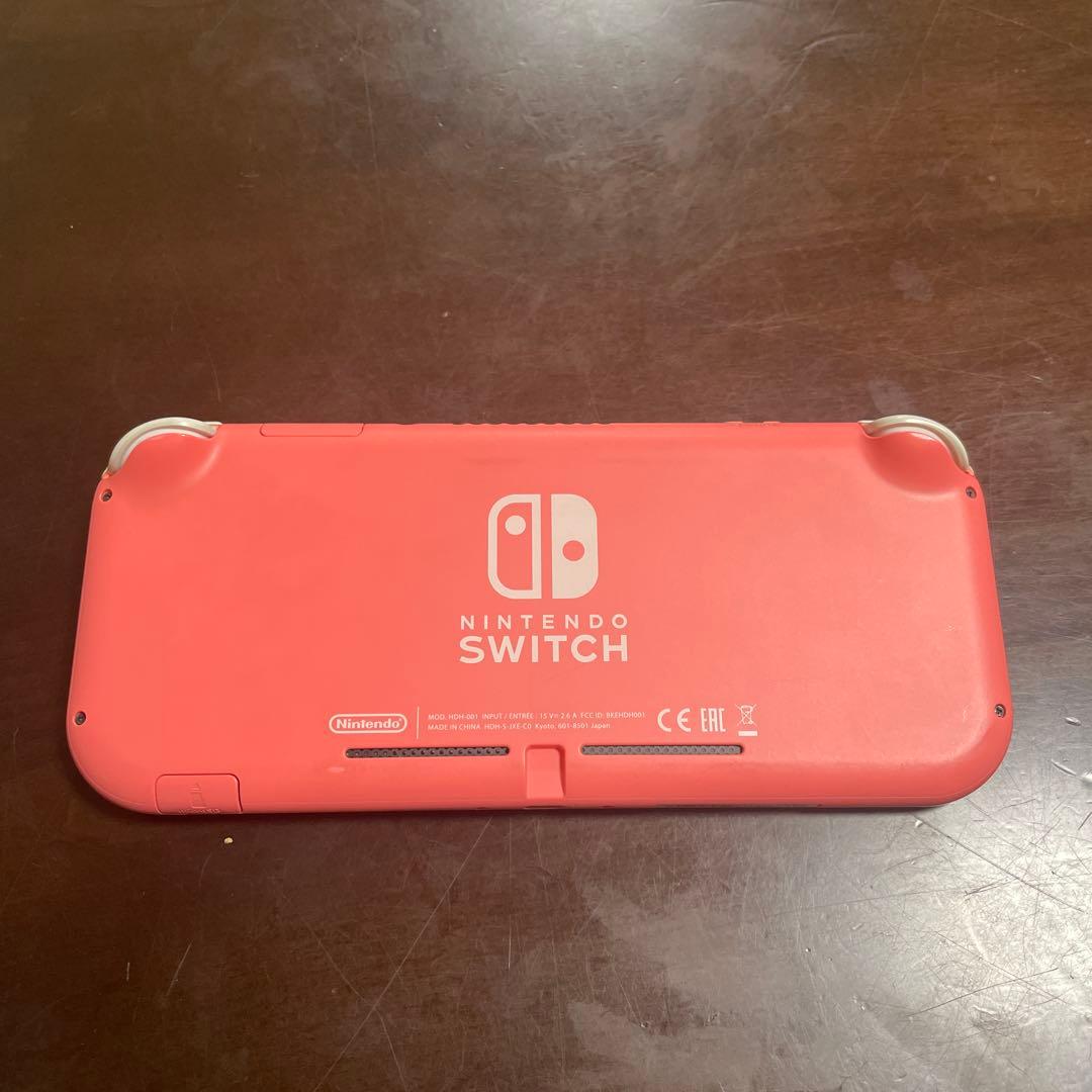 Nintendo Switch Lite 赤