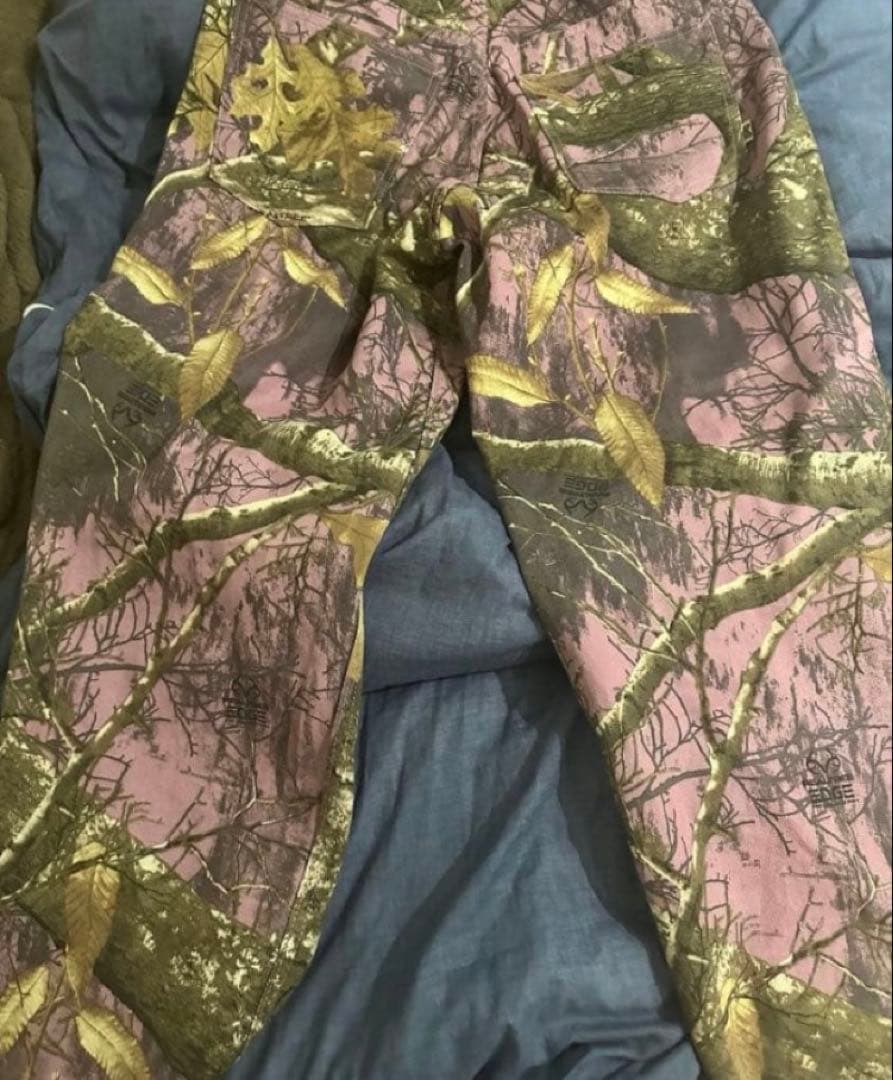 huf real tree 迷彩 carhartt カーハート supreme