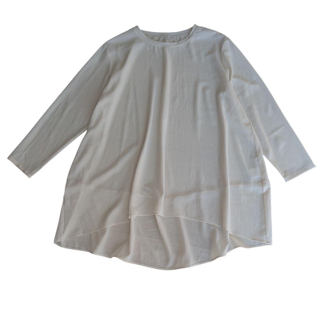 極美品✨️BEARDSLEY　 後ろドレープTブラウス　ホワイト