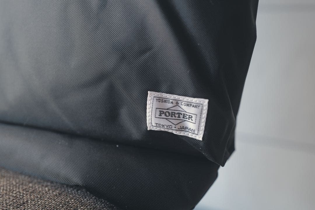 PORTER × HYKE HELMET BAG BLACK