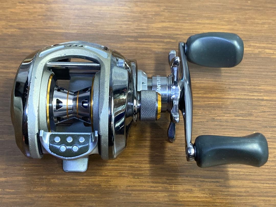 リール PFLUEGER Patriarch 71LP