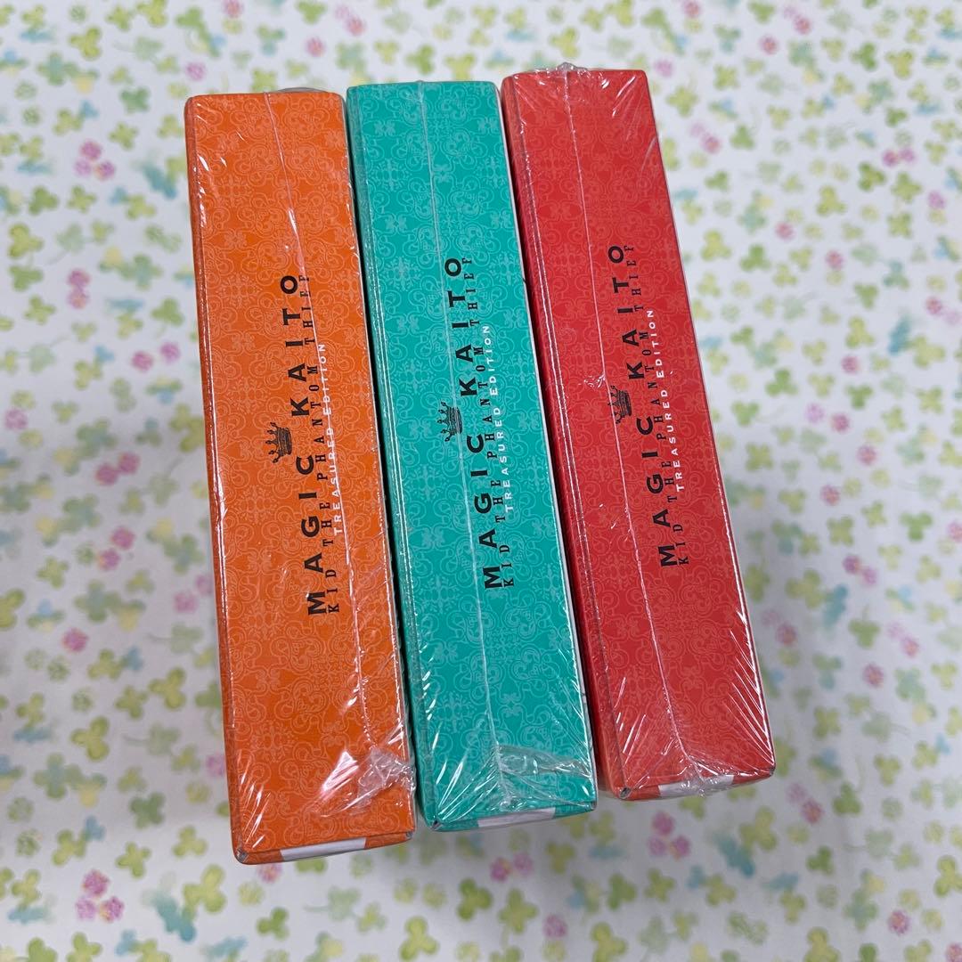 まじっく快斗　2巻　3巻　4巻　青山剛昌　アニメDVD 特別版　怪盗キッド