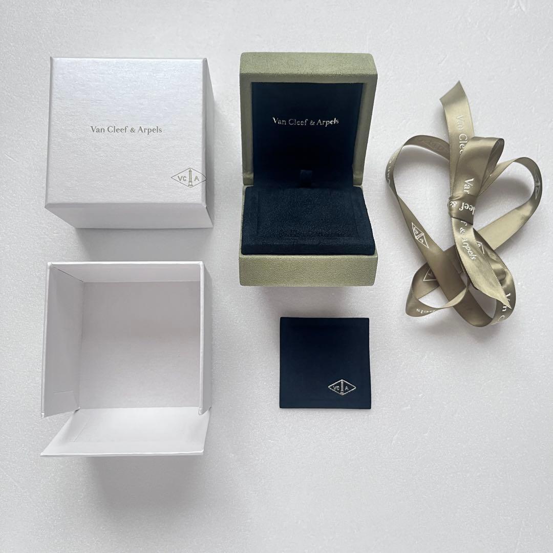 Van Cleef & Arpels ネックレス ペンダント ケース 空箱
