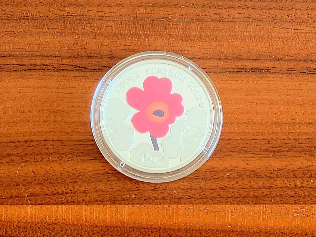 マリメッコ 創業者 Armi Ratia 生誕100周年記念硬貨