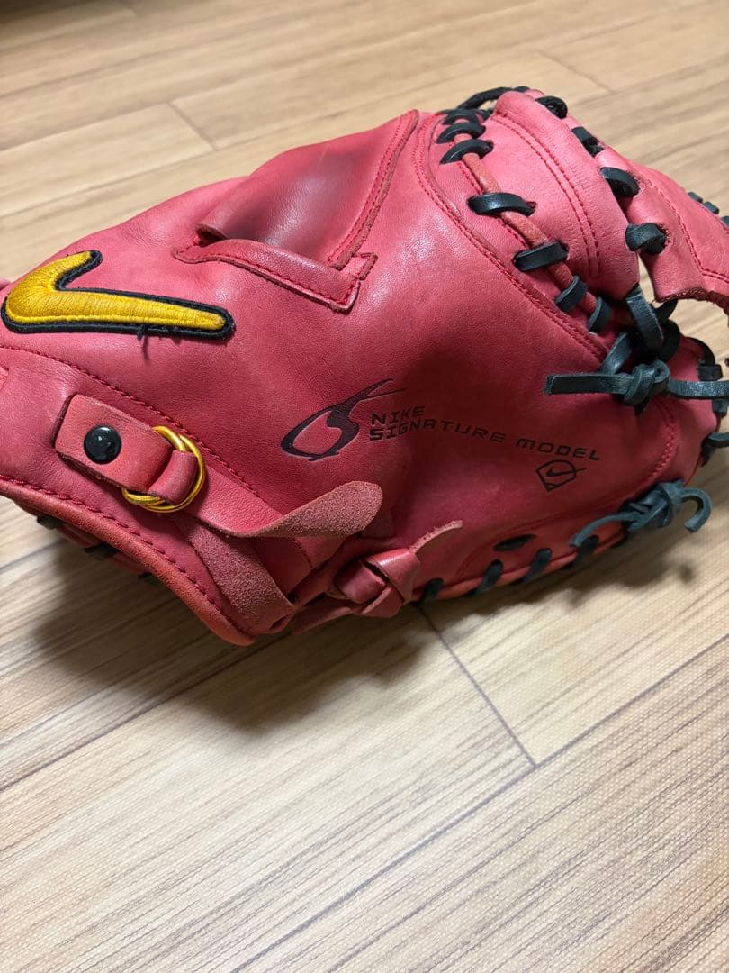 Nike 軟式グローブ Signature Model