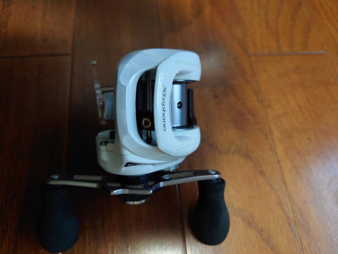 12ステファーノC14＋201左ハンドル.カワハギ両軸リール。 箱なし。
