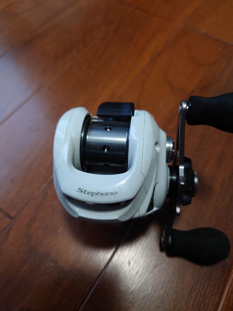 12ステファーノC14＋201左ハンドル.カワハギ両軸リール。 箱なし。