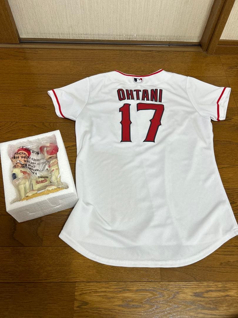 ANGELS ユニフォーム OHTANI バブルヘッド付き