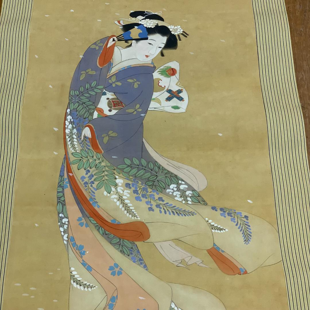 掛軸 井上精香 立姿美人図 落款あり 芸妓 美人画 軸先陶器 彩色画
