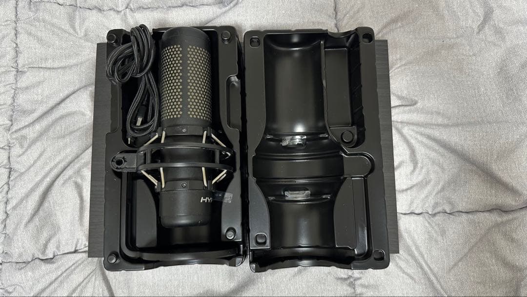 HyperX QUADCAST S HMIQ1S-XX-RG/G マイク