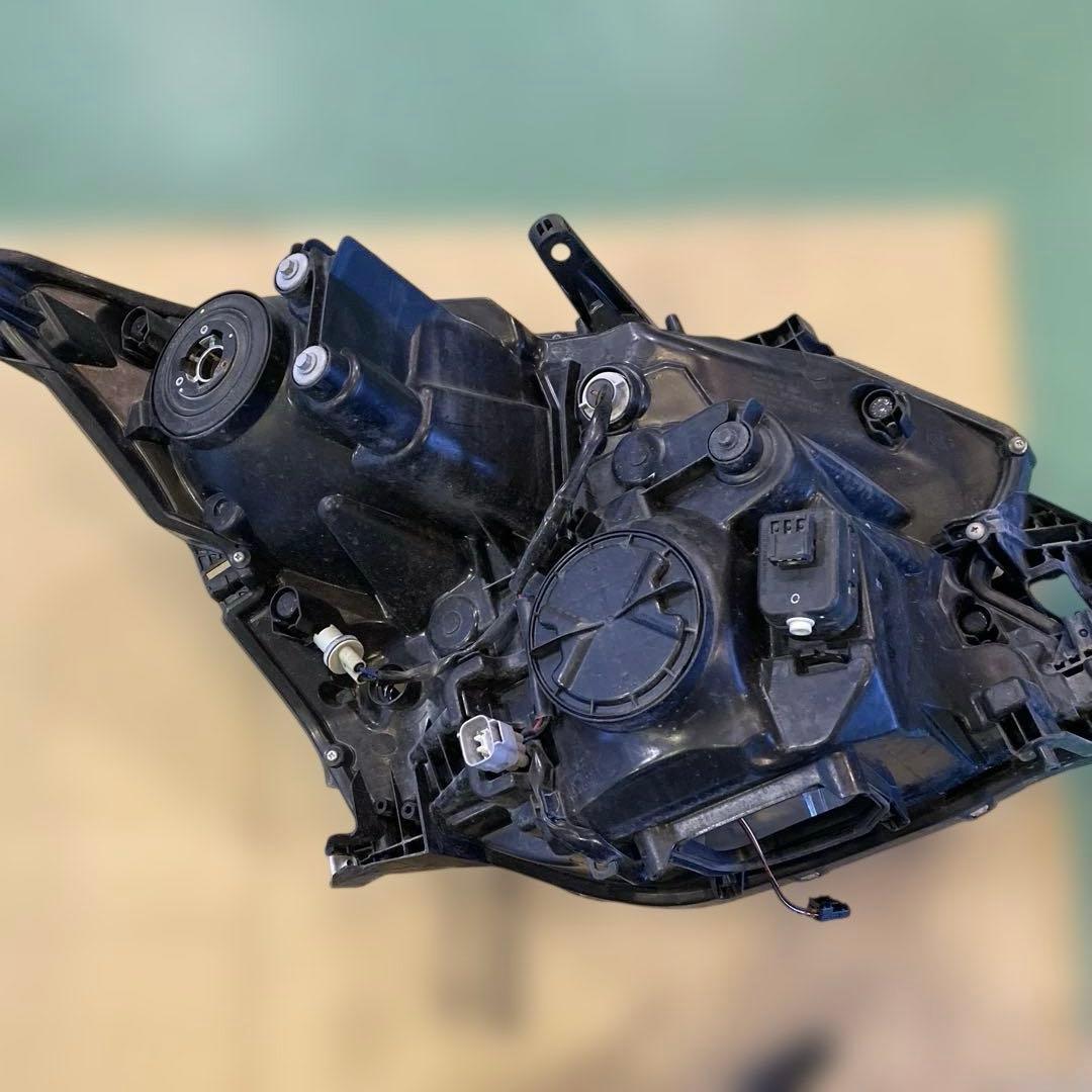 ヴェルファイア　左右ヘッドライトユニット　ANH20W