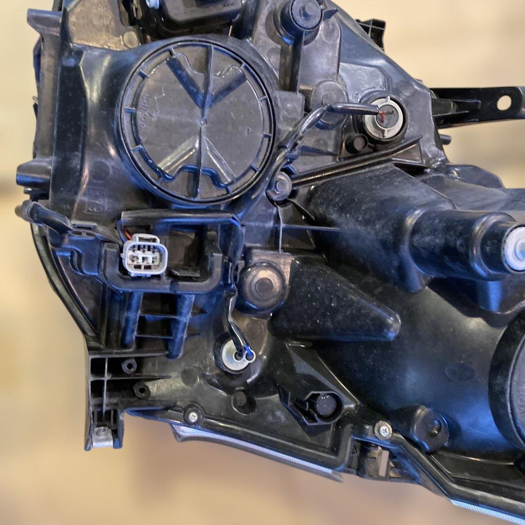 ヴェルファイア　左右ヘッドライトユニット　ANH20W