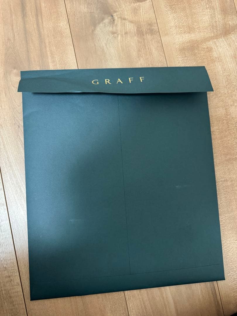 GRAFF リニューアル後　新作　ギフトボックス　ショッパー　パンフレット