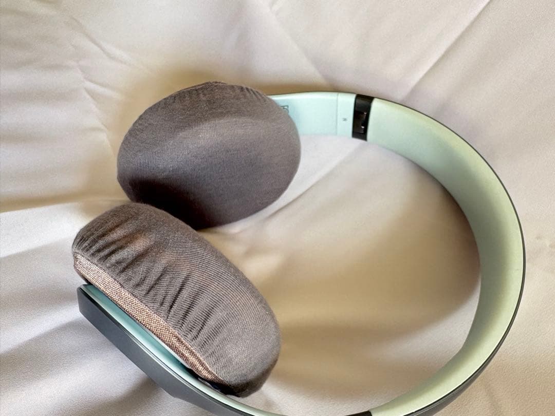 超￼美品 希少カラー Beats Studio Wireless メタリック