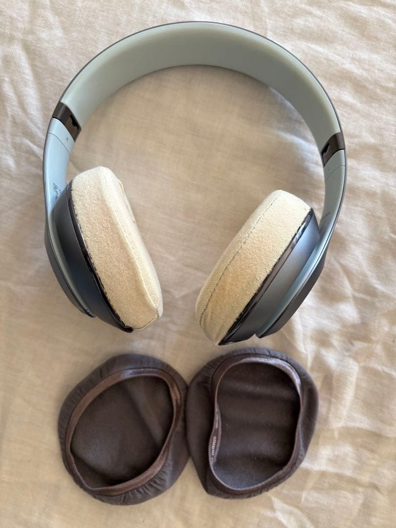 超￼美品 希少カラー Beats Studio Wireless メタリック