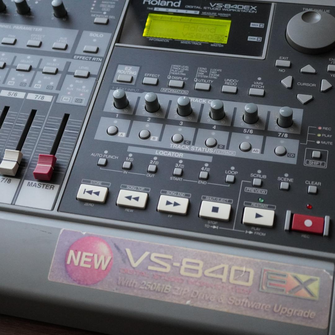 Roland VS-840EX (+CFディスクドライブ)