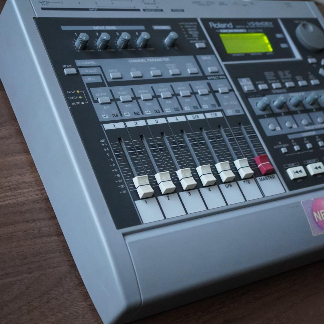 Roland VS-840EX (+CFディスクドライブ)
