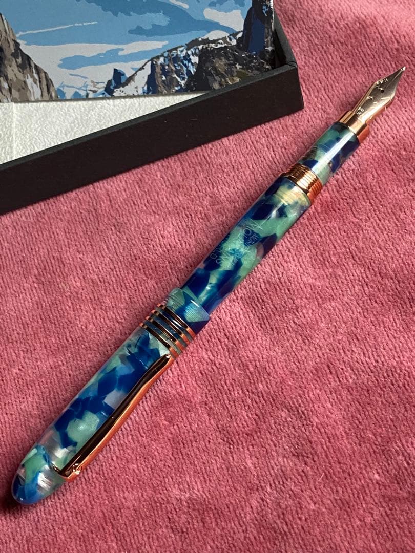 ミ*ン様 MONTEVERDE USA Mountains of the Wor