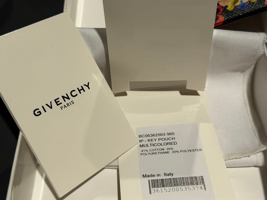 GIVENCHY ジバンシー ナイトフラワーパンジー　キーポーチ　キーケース