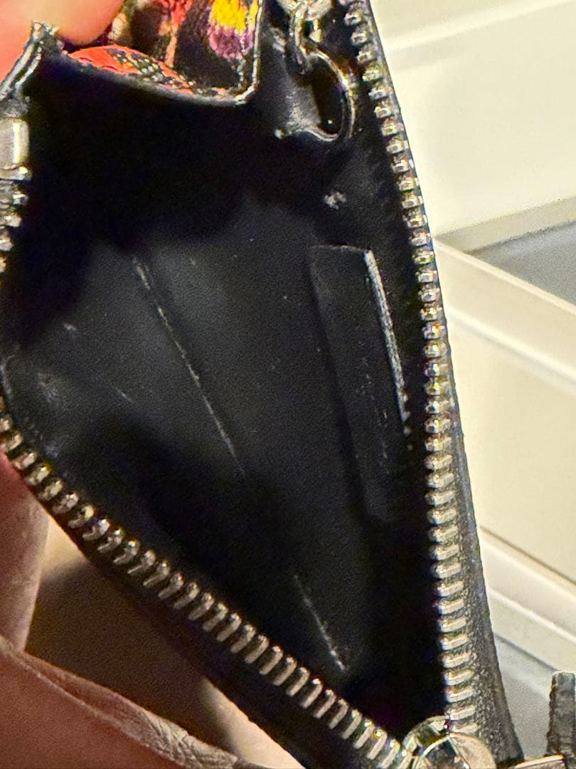GIVENCHY ジバンシー ナイトフラワーパンジー　キーポーチ　キーケース