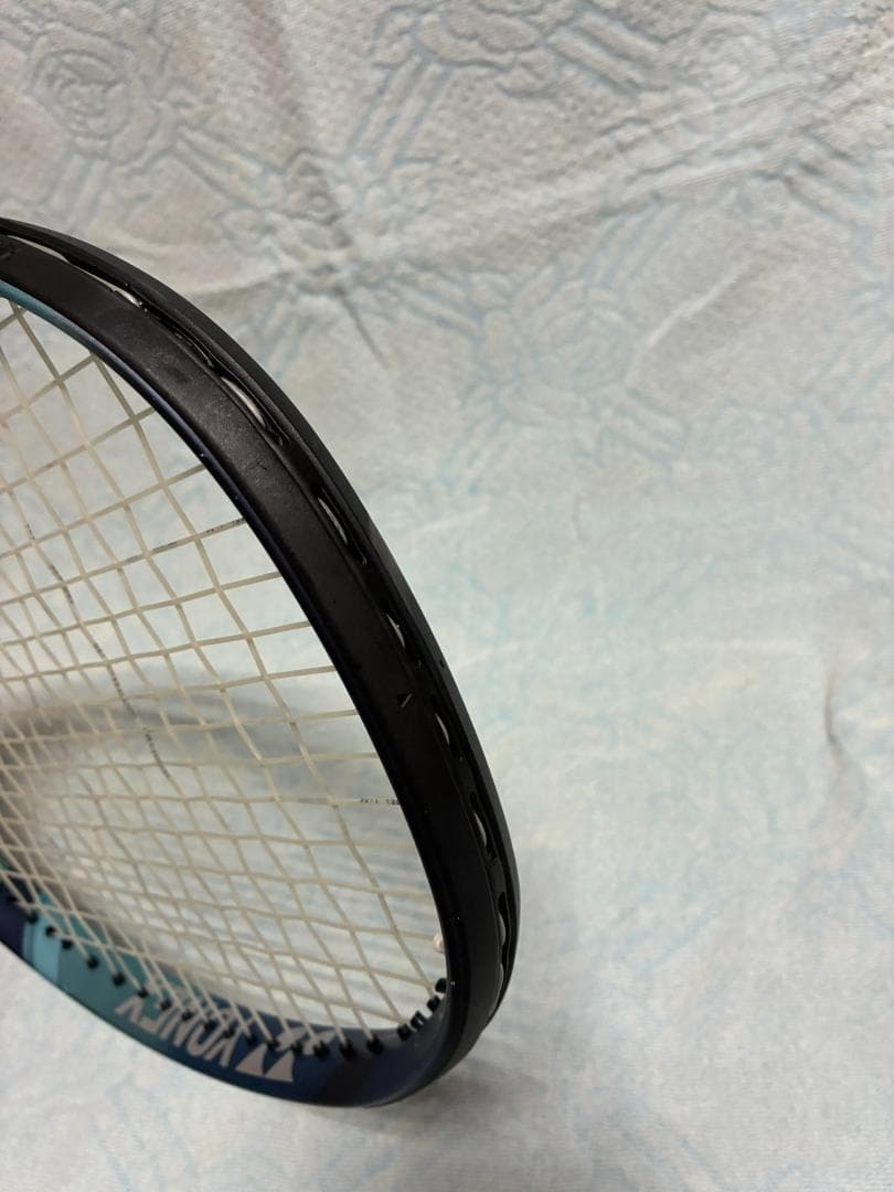 YONEX EZONE FEEL（250g）軽量テニスラケット G1 中古品