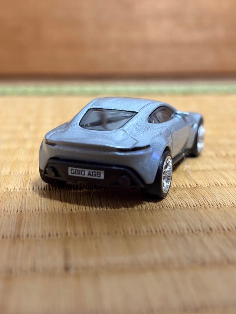 アストンマーチン ミニカー 2台セット　007
