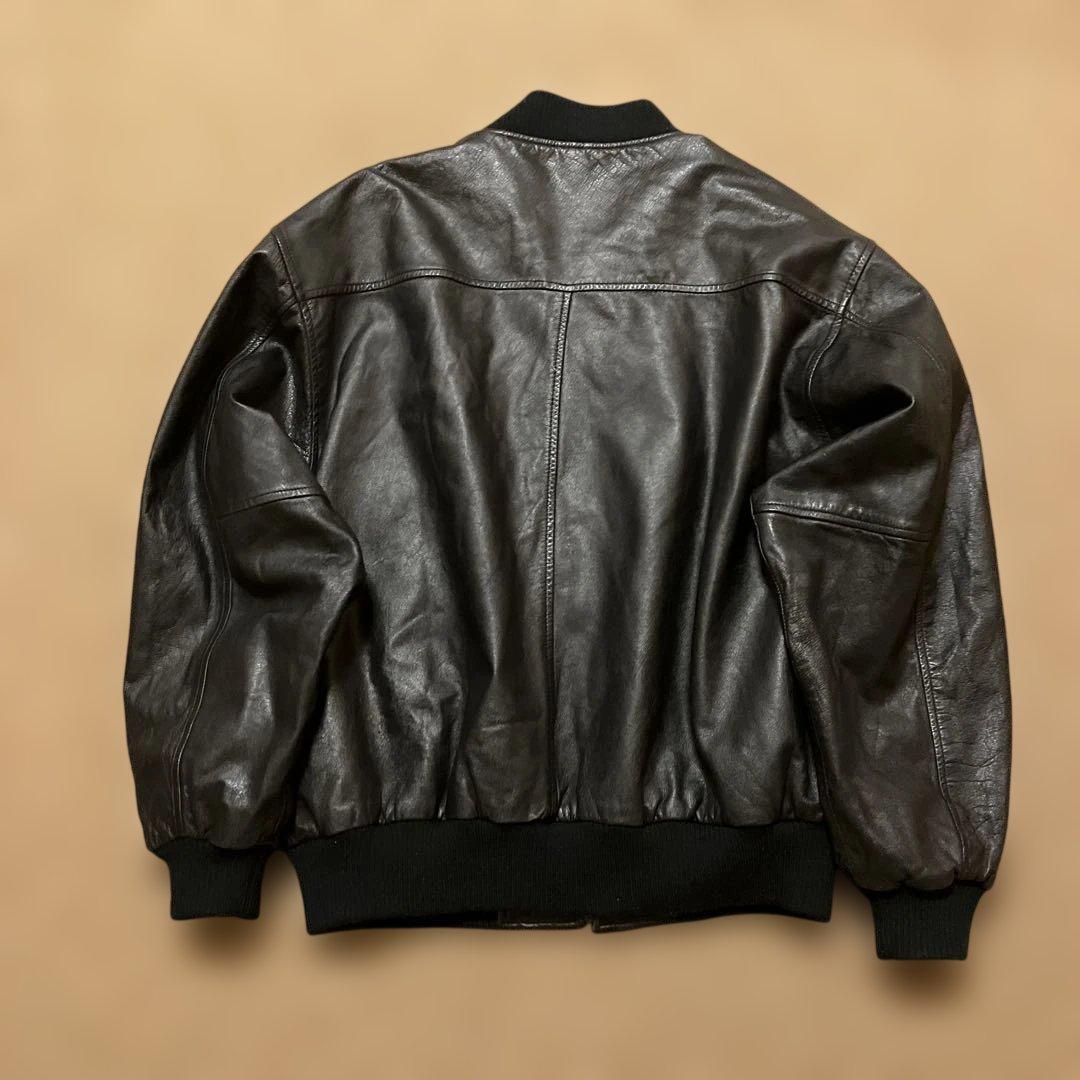 黒 レザーボンバージャケット