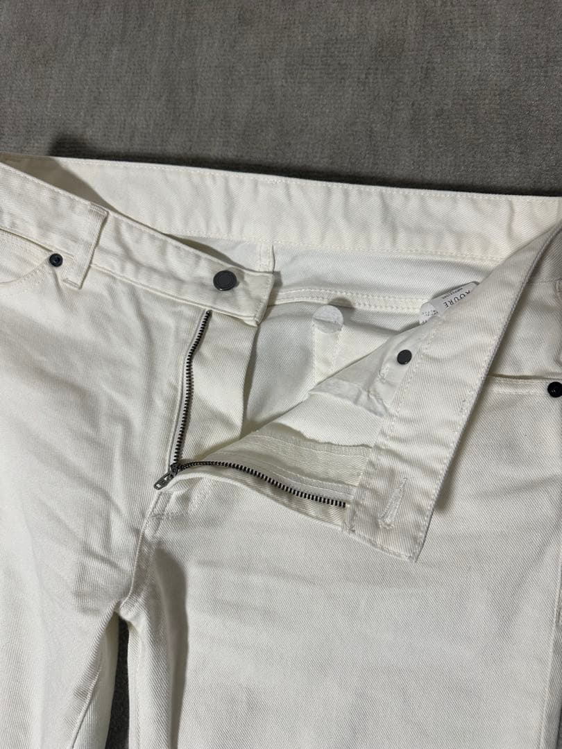 【極美品】AOURE ホワイトデニムパンツ Ｌ