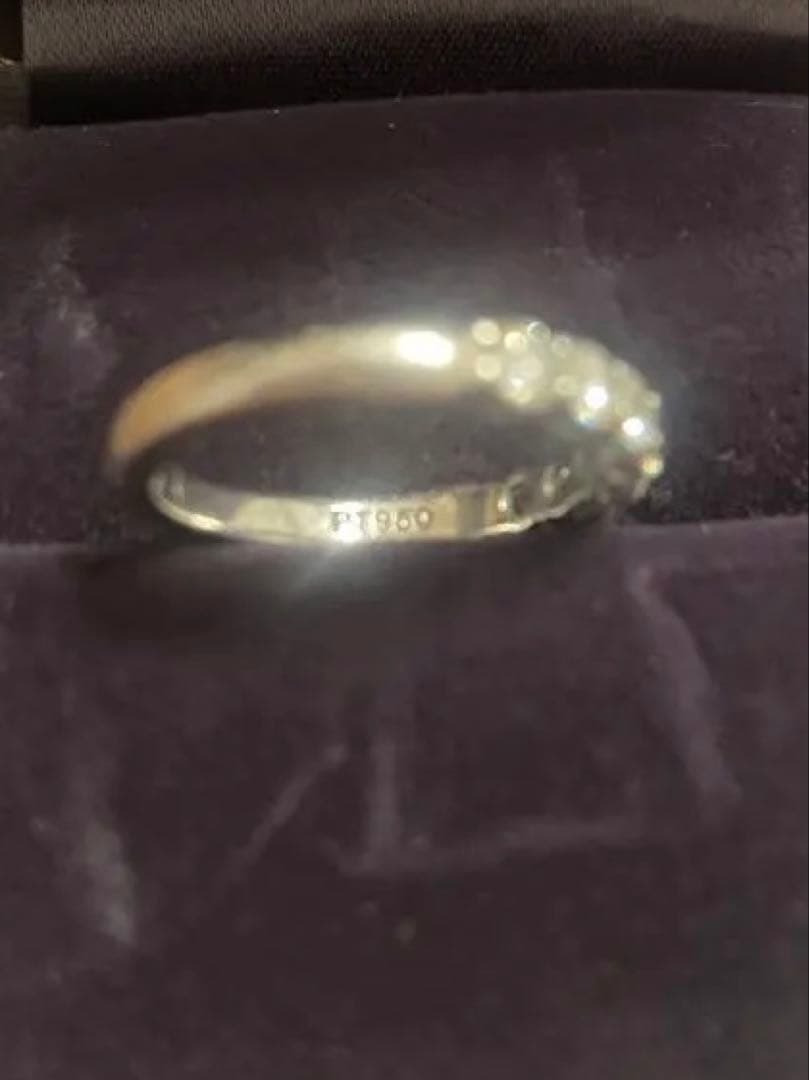 ティファニー エンブレイスバンドリング ハーフエタニティ Tiffany& Co