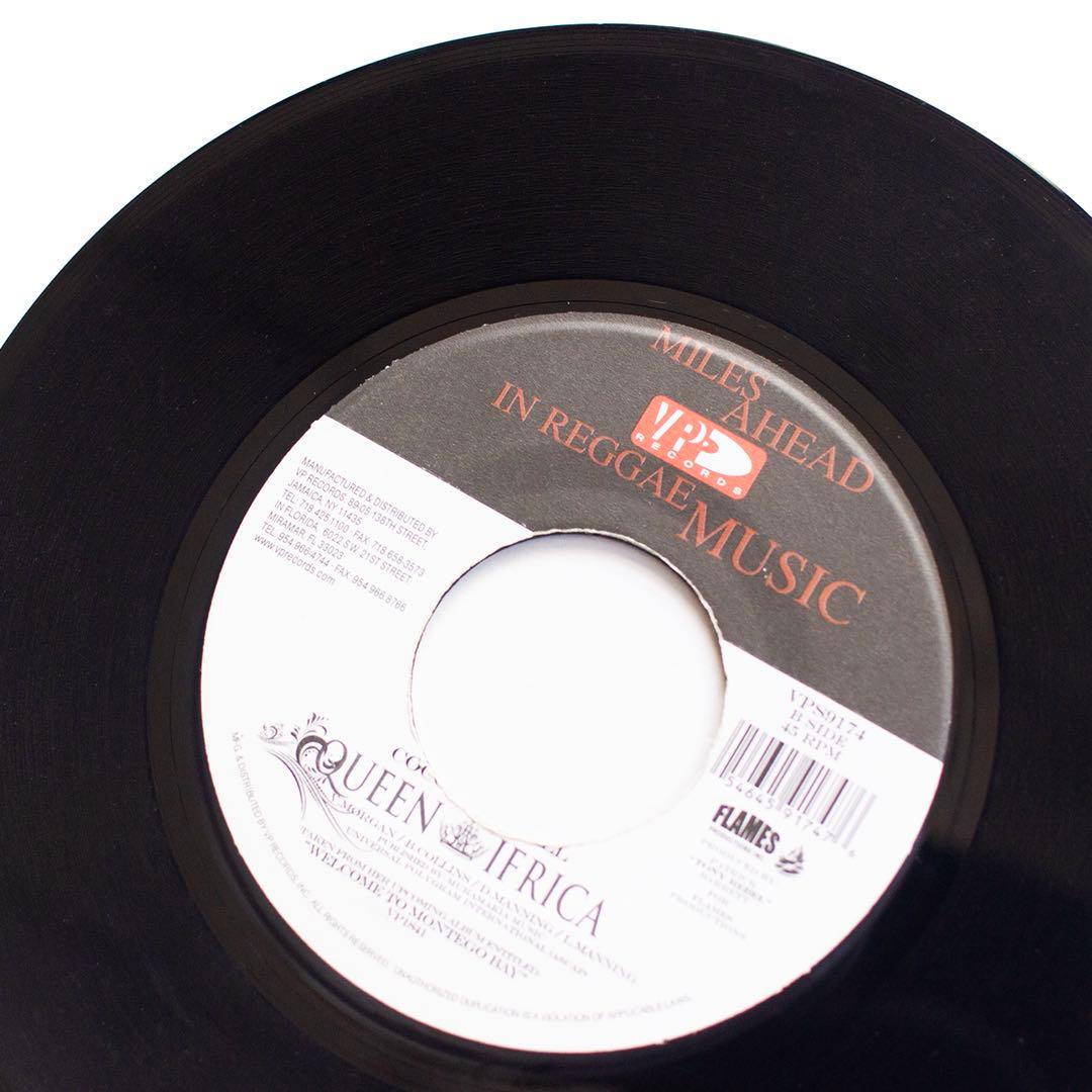 希少盤 Queen Ifrica / Lioness On The Ris 7'