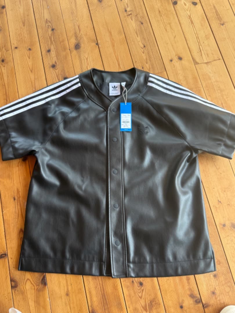 完売 adidas アディダス ベースボールジャケット WONBIN着用