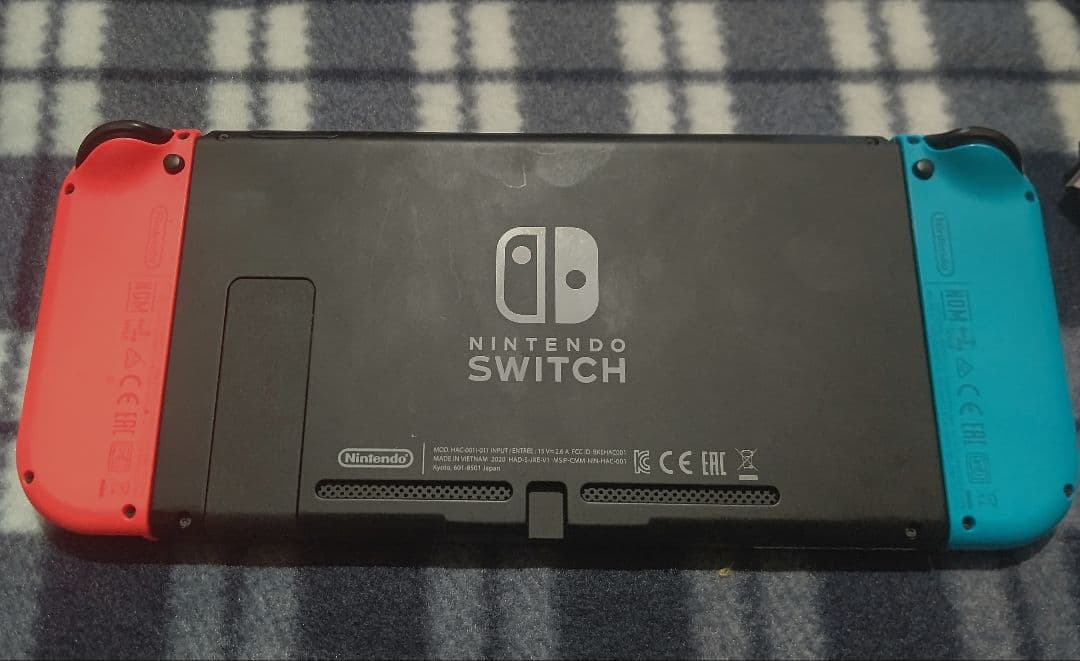 Nintendo Switch 本体 青/赤 Joy-Con ドック・ケーブル付