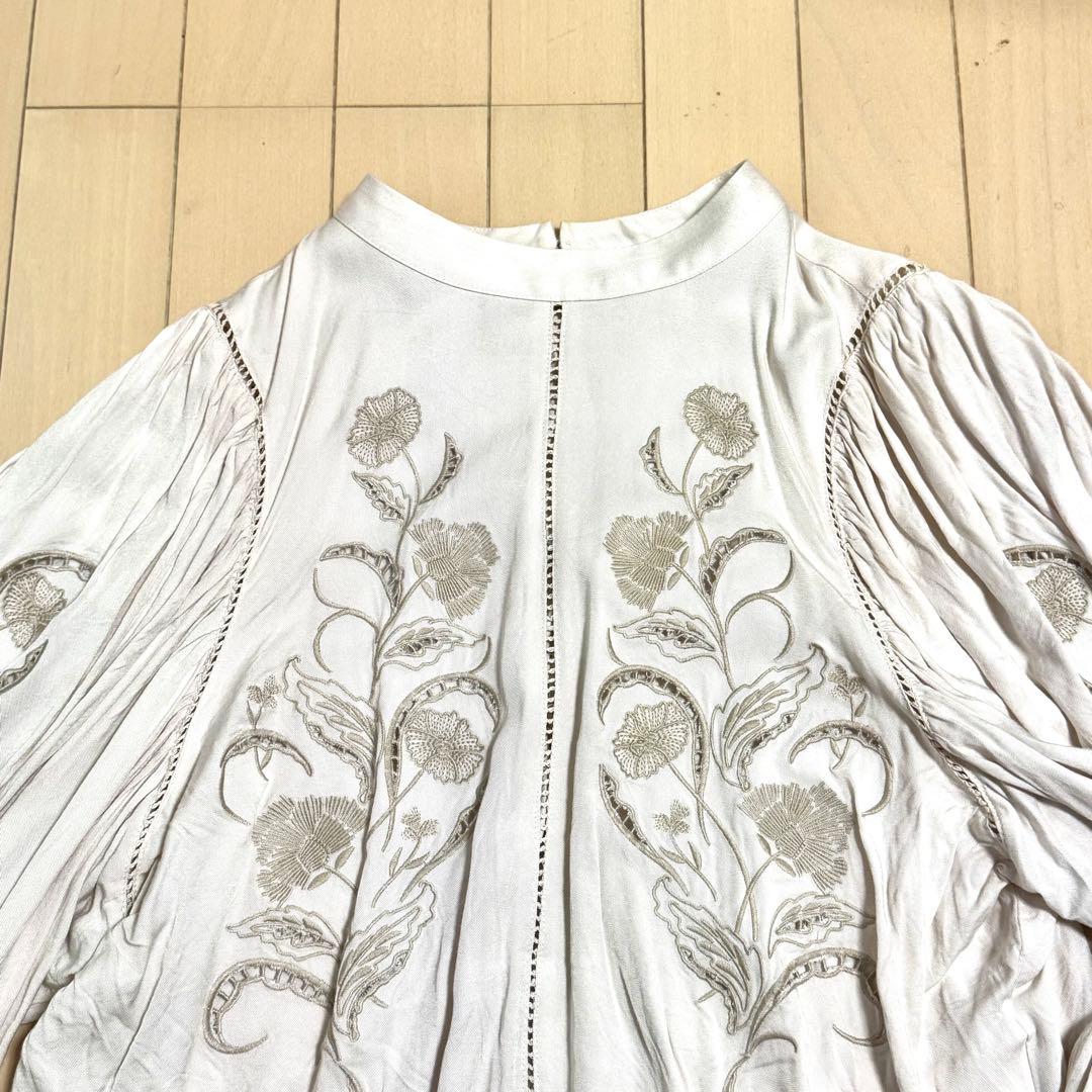 トップス Ameri VINTAGE EMBROIDERY PUFF BLOUSE