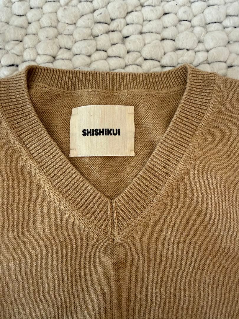 トップス SHISHIKUI Bui