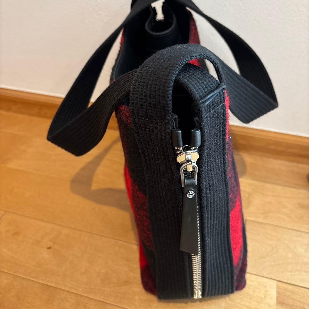 ジャンニキャリーニ　ハンドバッグ