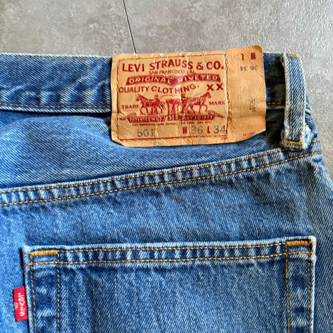 00s リーバイス 501 ストレート W36 L34 鬼ヒゲ フェード 古着