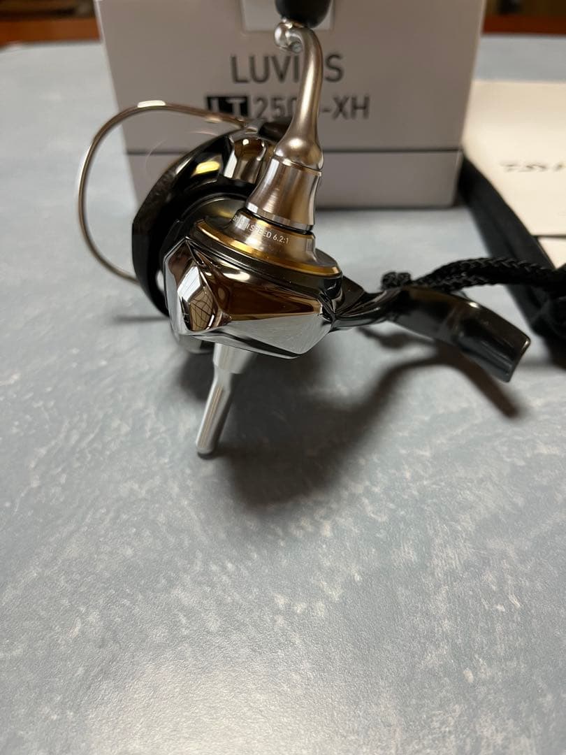 Daiwa LUVIAS LT 2500-XH スピニングリール