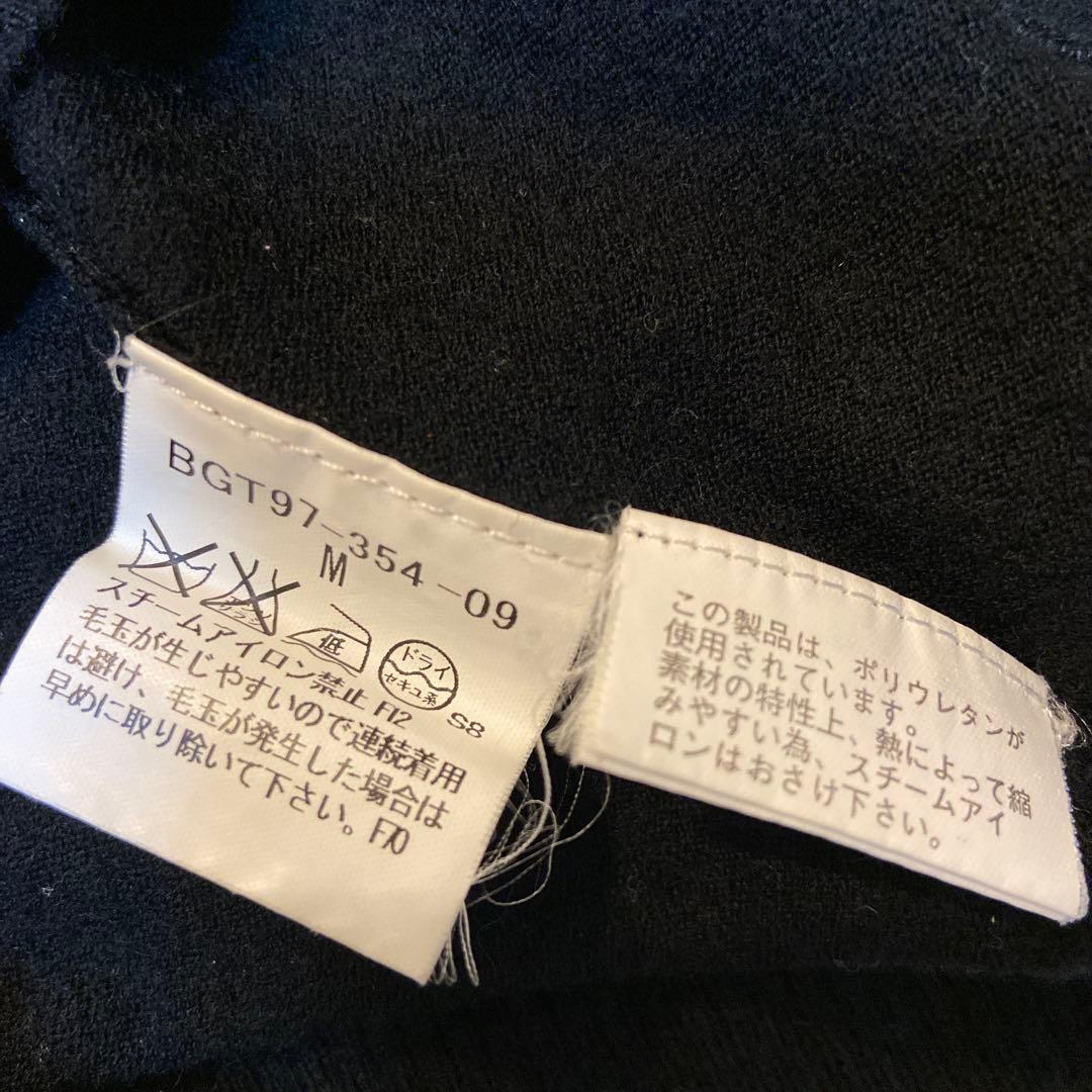 Burberry golf 黒のニットベスト ノバチェック柄肩