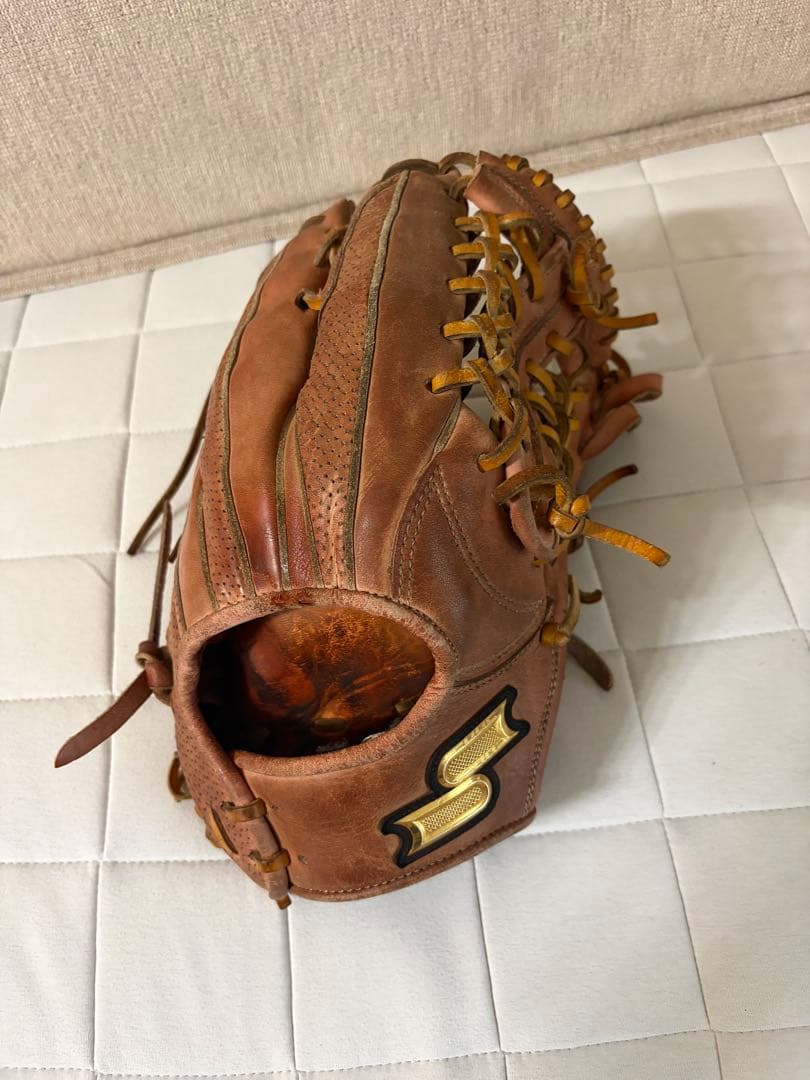 硬式グローブ 外野手用松本剛モデル