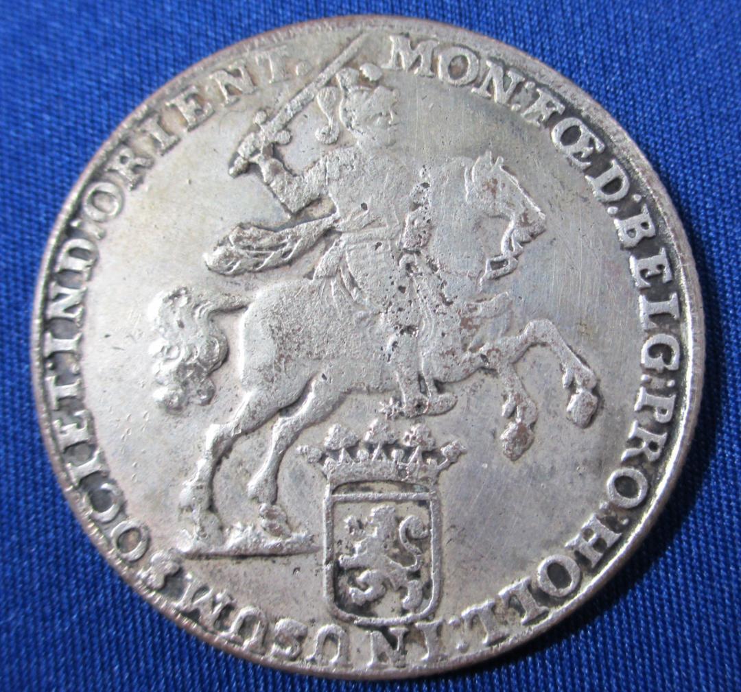 （31-7）【希少】オランダ東インド会社：１ドュカトン銀貨（１７３９年）
