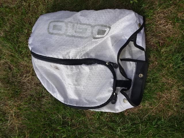 【値下げ】OGIO キャディバッグ ホワイト/マルチカラー